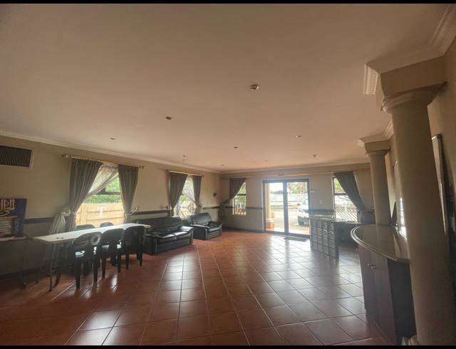 1,487M² BUSINESS CENTRE FOR SALE IN ERASMIA